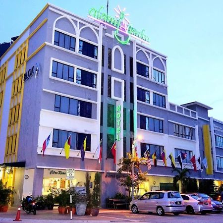 Alami Garden Hotel Shah Alam Bagian luar foto