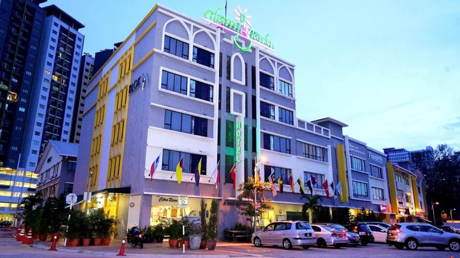 Alami Garden Hotel Shah Alam Bagian luar foto